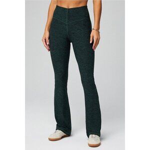 Fabletics Heatherflex High Waisted mini flare womens pants Everpine Size S NWT